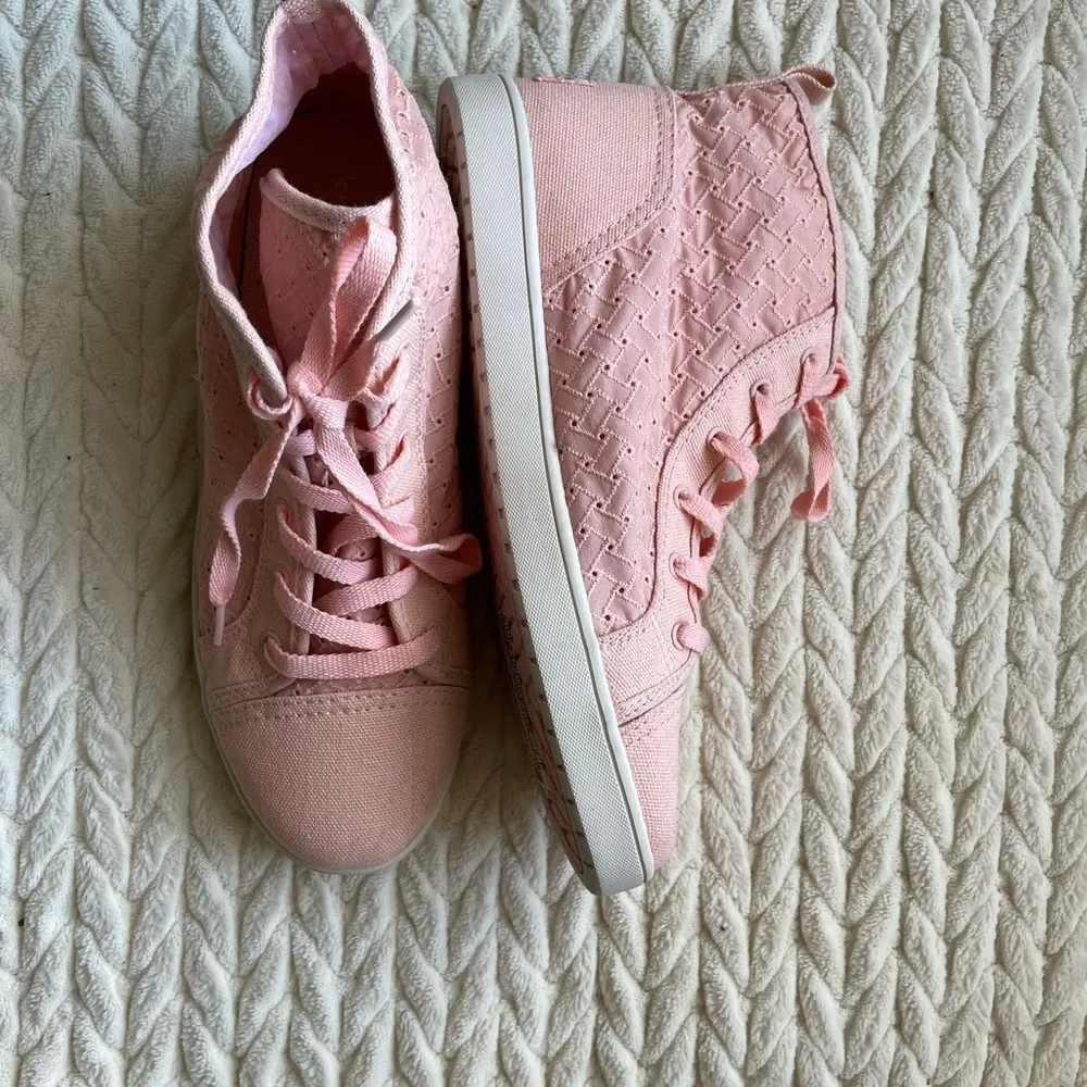 Koolaburra by Ugg Eyelet High Tops - Image 7