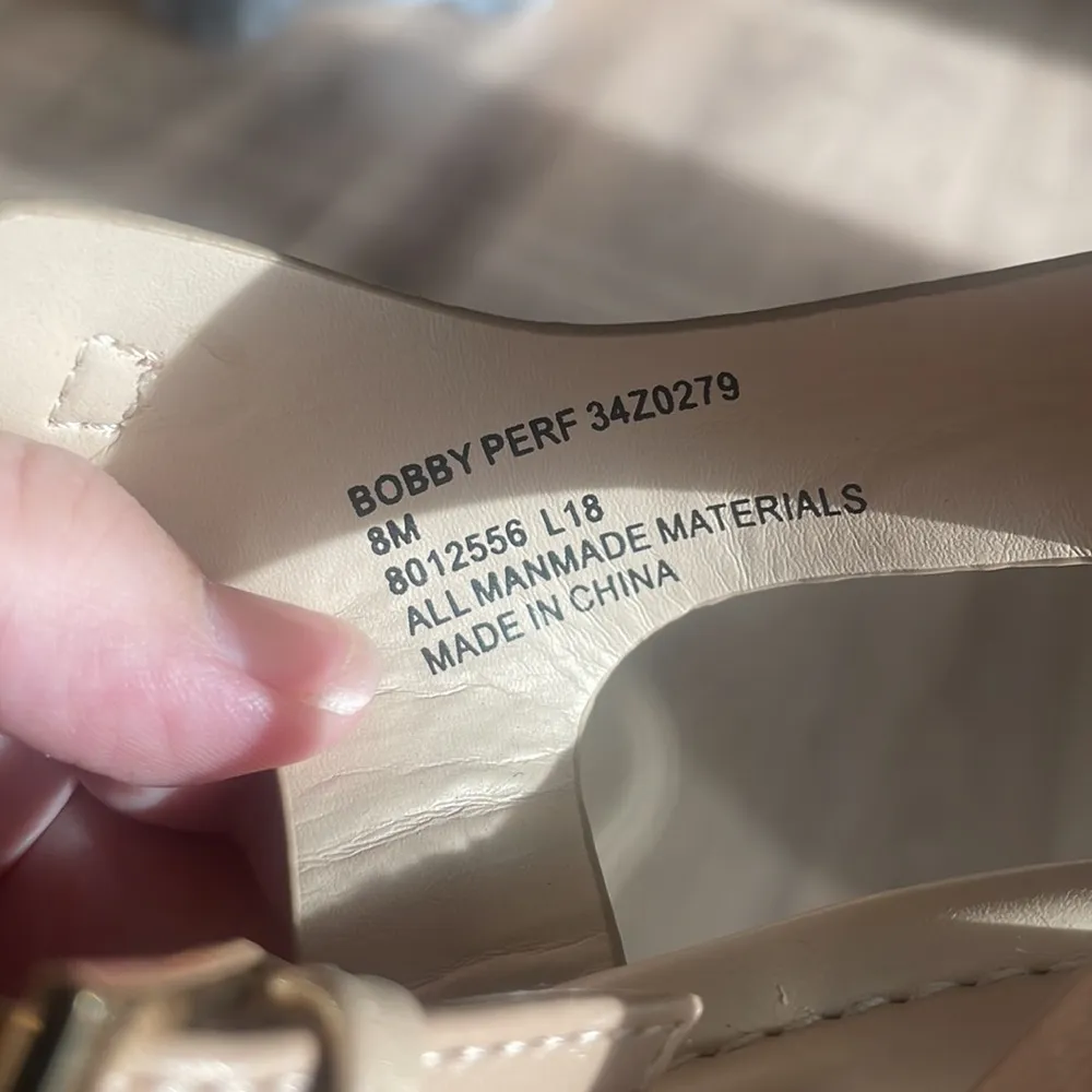 Major sale $9 was $25 Jones New York neutral sandals size 7 - Image 6