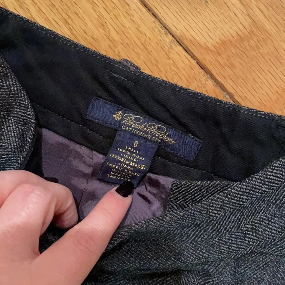 Brooks Brothers slacks size 6 gray - Image 4