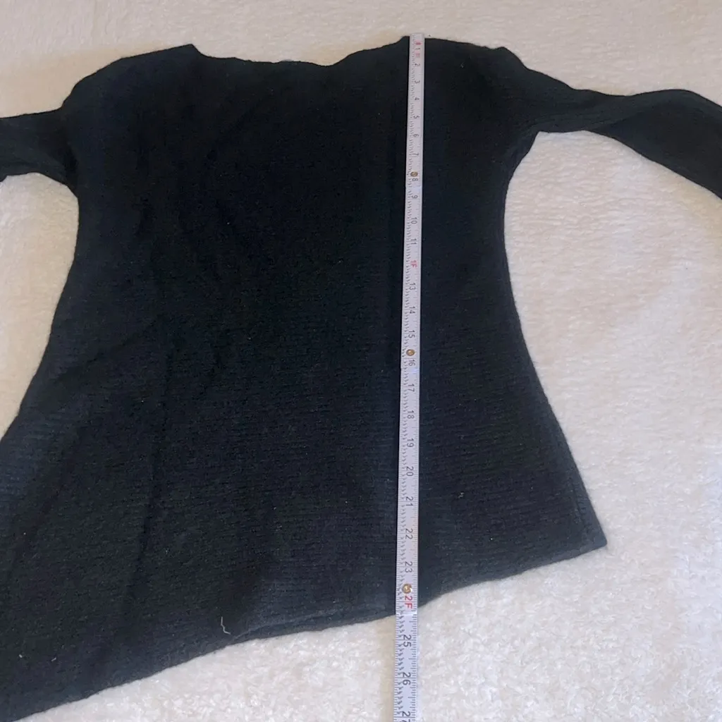 Saks Fifth Avenue‎ 100% Cashmere Asymmetrical Hem Sweater Black Size XS - Image 4