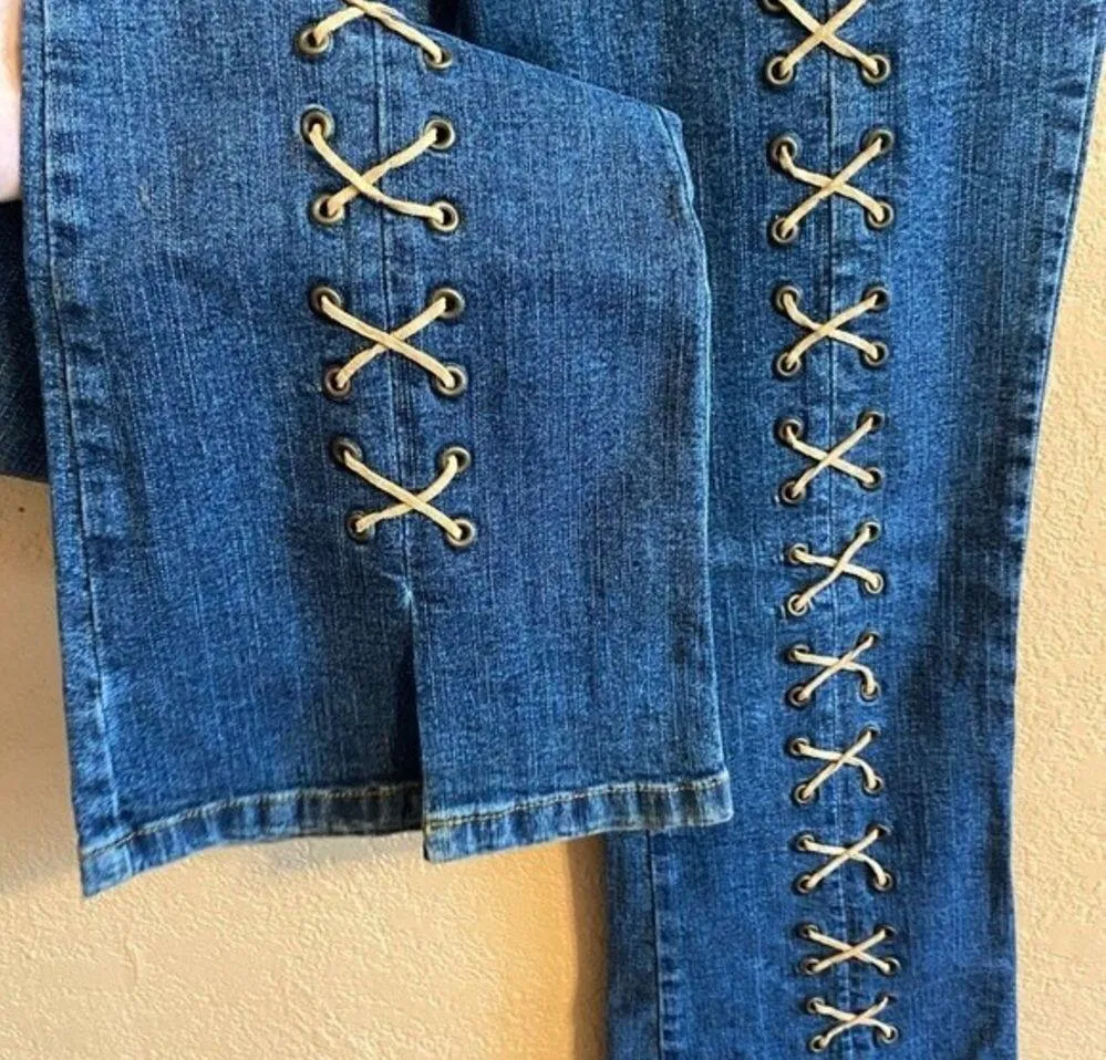 Vintage Bootcut Lace - Image 3