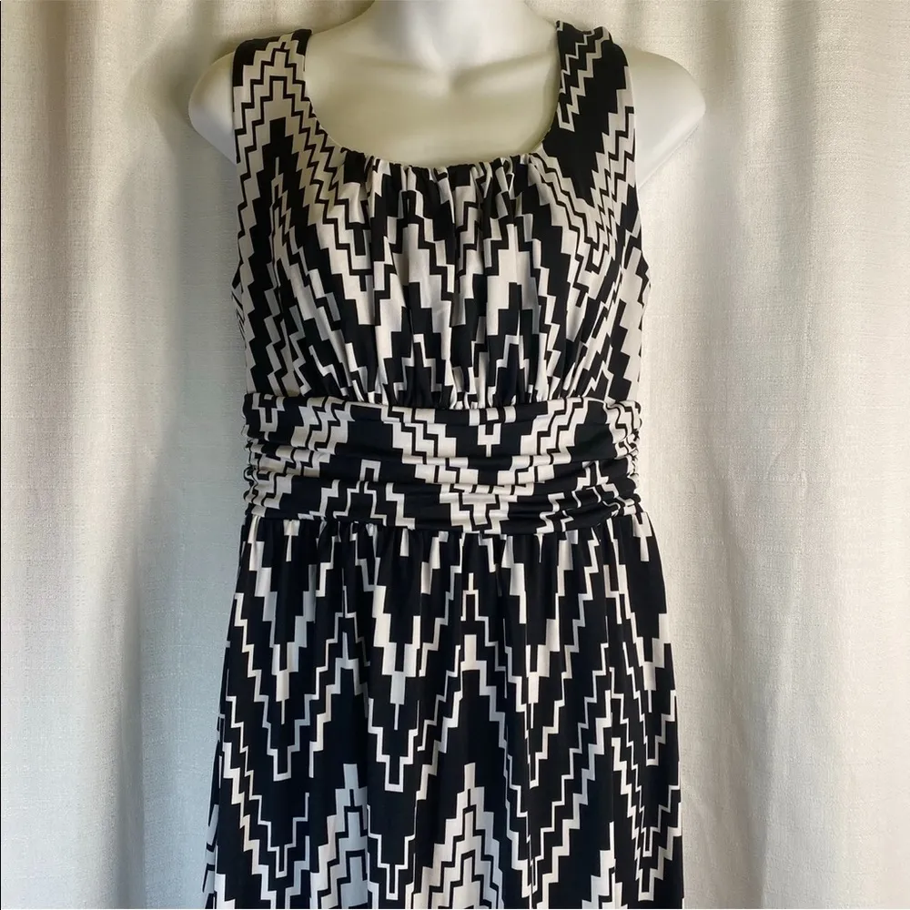 AB Studio Black & White Maxi Dress Medium - Image 2