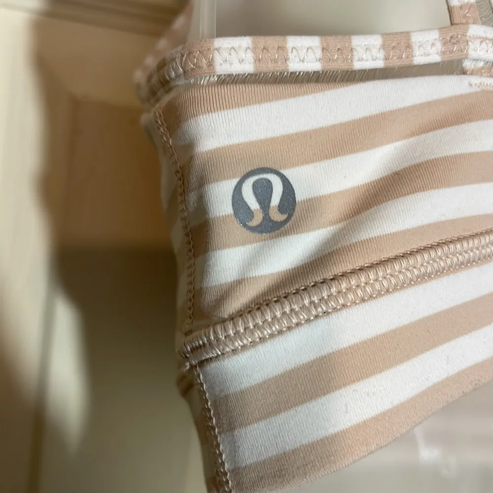 Lululemon Possibly Vintage Y2K Sports Bra White Tan Stripes 8 Medium - Image 11
