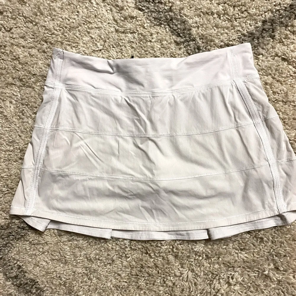 3008 - Lululemon Pace Rival Skirt (Regular) 4-way Stretch 13"
White - Image 3