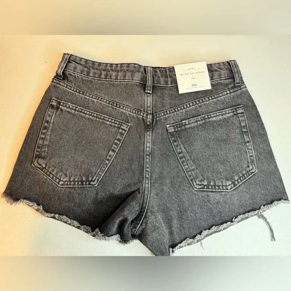 Zara The Cut Off Shorts Black casual classic comfy chic summer beach - Image 6