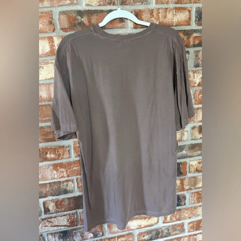 Comfort Colors Brown Smiley Graphic Tee - Image 3