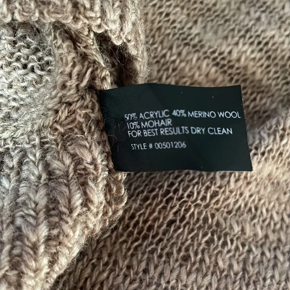 Heather Tan Lightweight Long Sleeve Sweater 40% Merino Wool Small - Image 6