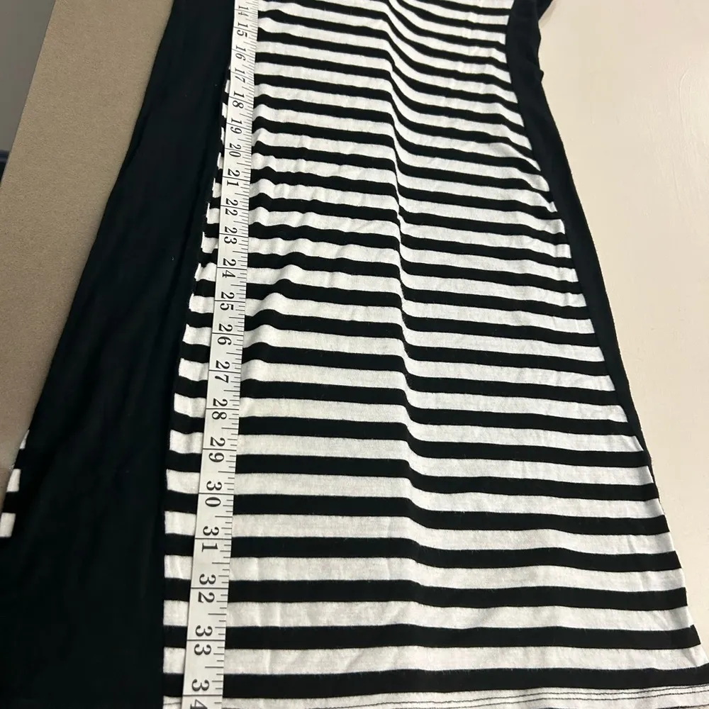 Dress Black and White Bodycon Midi Dress for Night Out with Sleeveless Design - Image 4