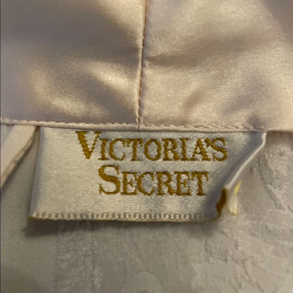 Victoria’s Secret Gold Label Cream Silk Robe - Image 12