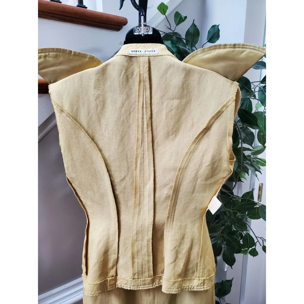 Nuova Stella Women's Cream Polyester Short Sleeve Blazer & Skirt 2 Pc's Suit S - Image 7