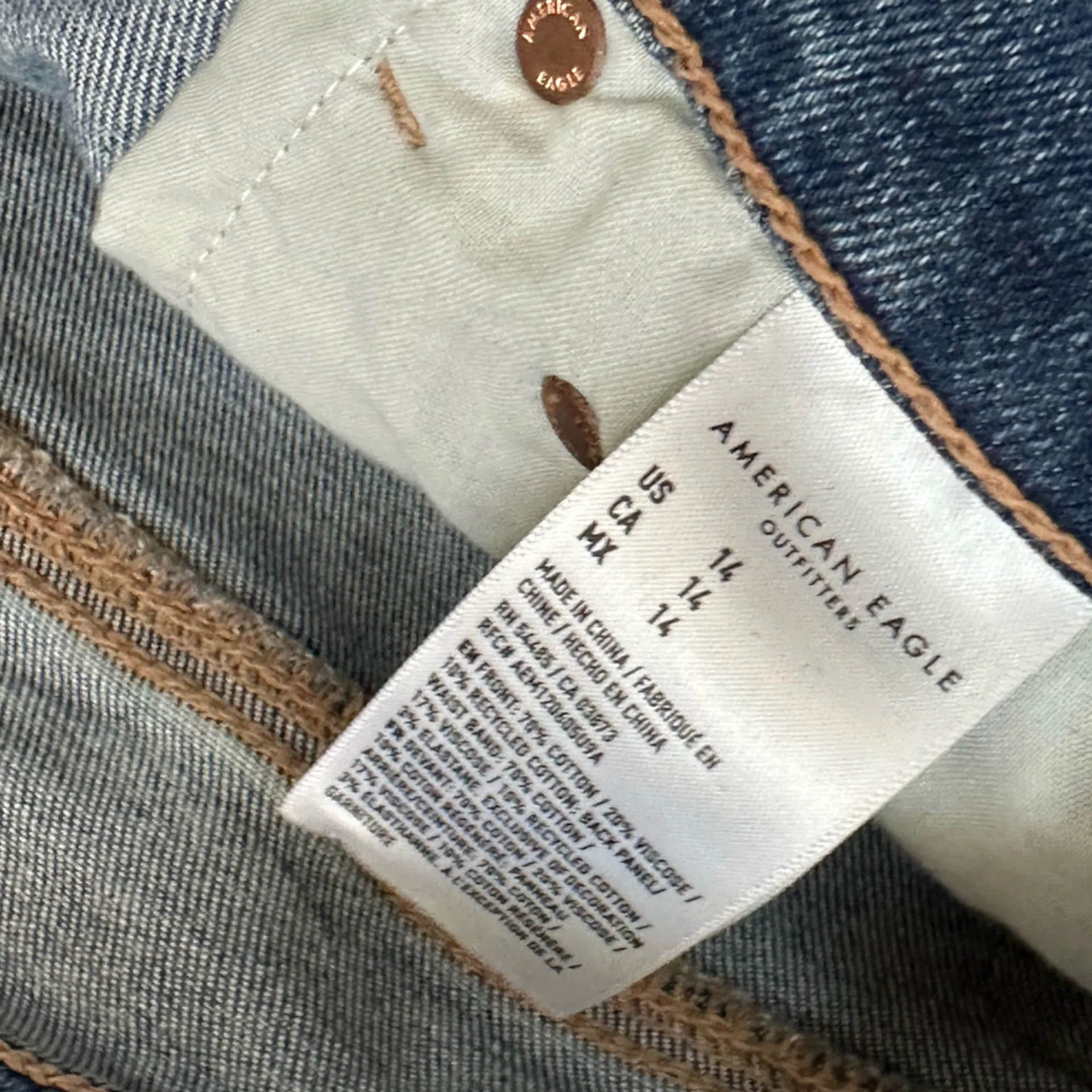 American Eagle Strigid High Rise Distressed Denim Shorts Women’s 14 Cutoff Raw - Image 6