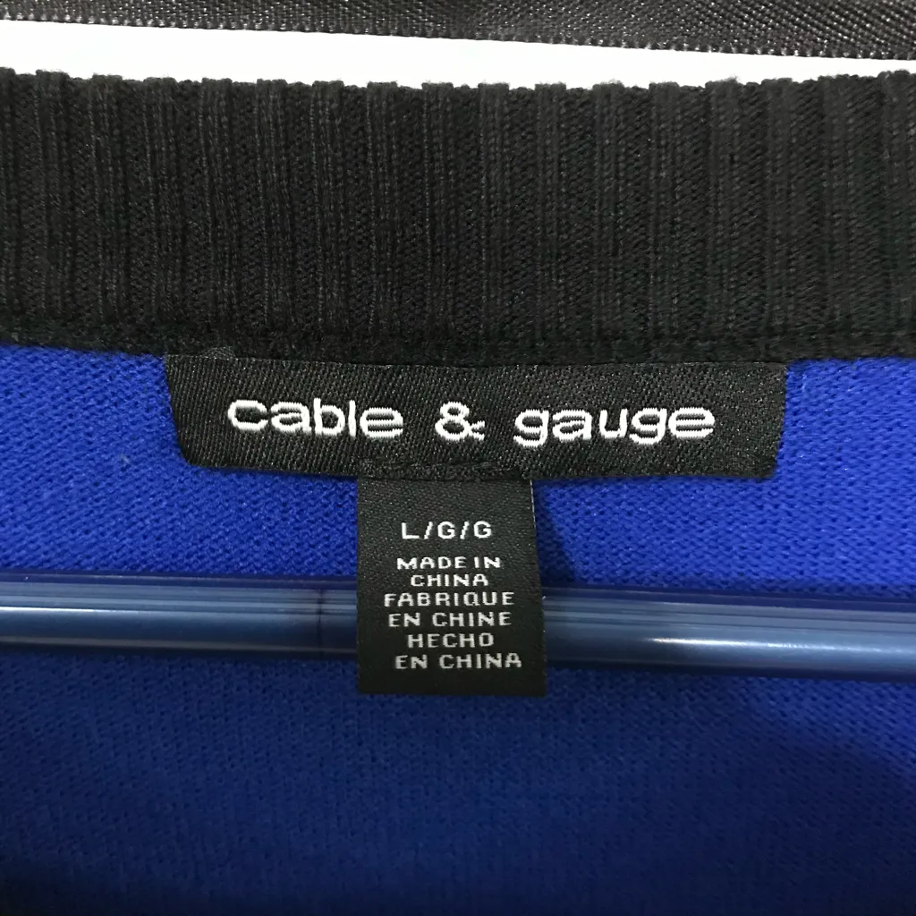 Cable and Gauge  Royal Blue with Black Trim Rayon/Poly Tunic Sweater Sz Lg - Image 3