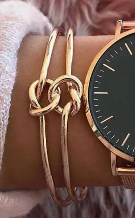 Knot Bracelet Gold - Image 7