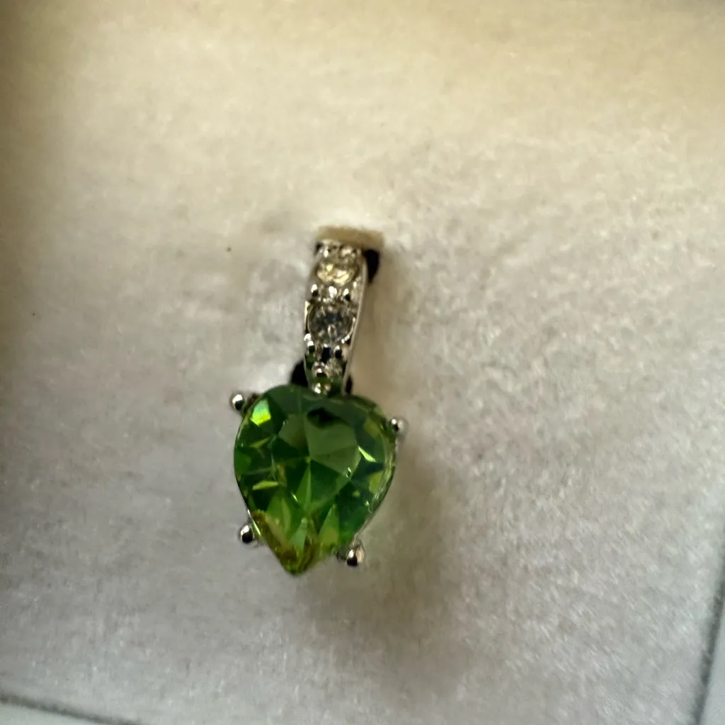 Swarovski Womens‎ Pendant Charm Swan Green August Peridot NIB - Image 3