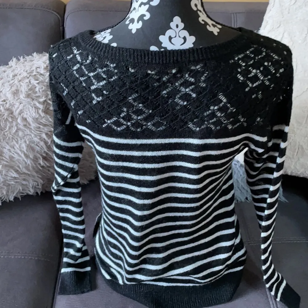 ANN TAYLOR LOFT Black&White&Shimmer Sweater Size S - Image 5