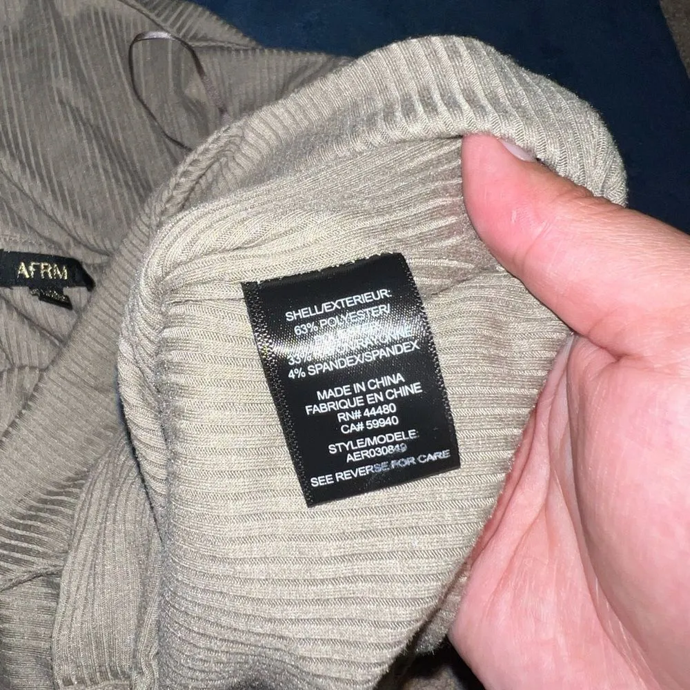 Afrm Ribbed Off Shoulder Bodysuit Size M Thong Long Sleeve Tan Size M - Image 7