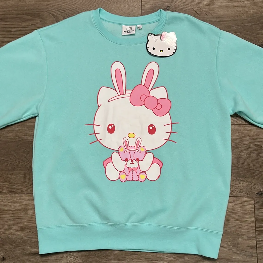 Hello Kitty  Sanrio Graphic Sweatshirt Aqua Blue Green‎ Size Large - Image 2
