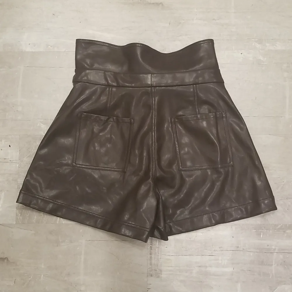 💕JONATHAN SIMKHAI💕 Mari Vegan Leather Tie Shorts Chocolate Dark Brown 8 NWT - Image 8