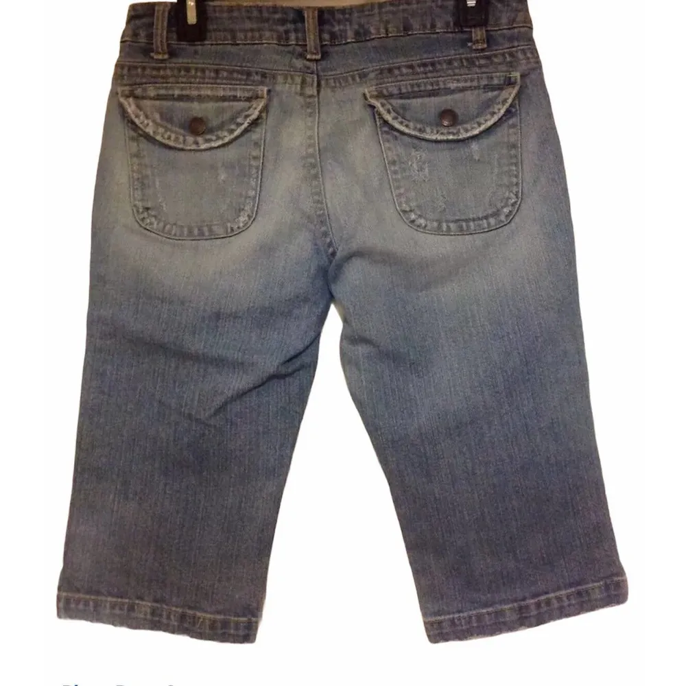 Juniors Aeropostale Flap Pocket Distressed Capri Jeans with Stretch Size 5/6 - Image 5