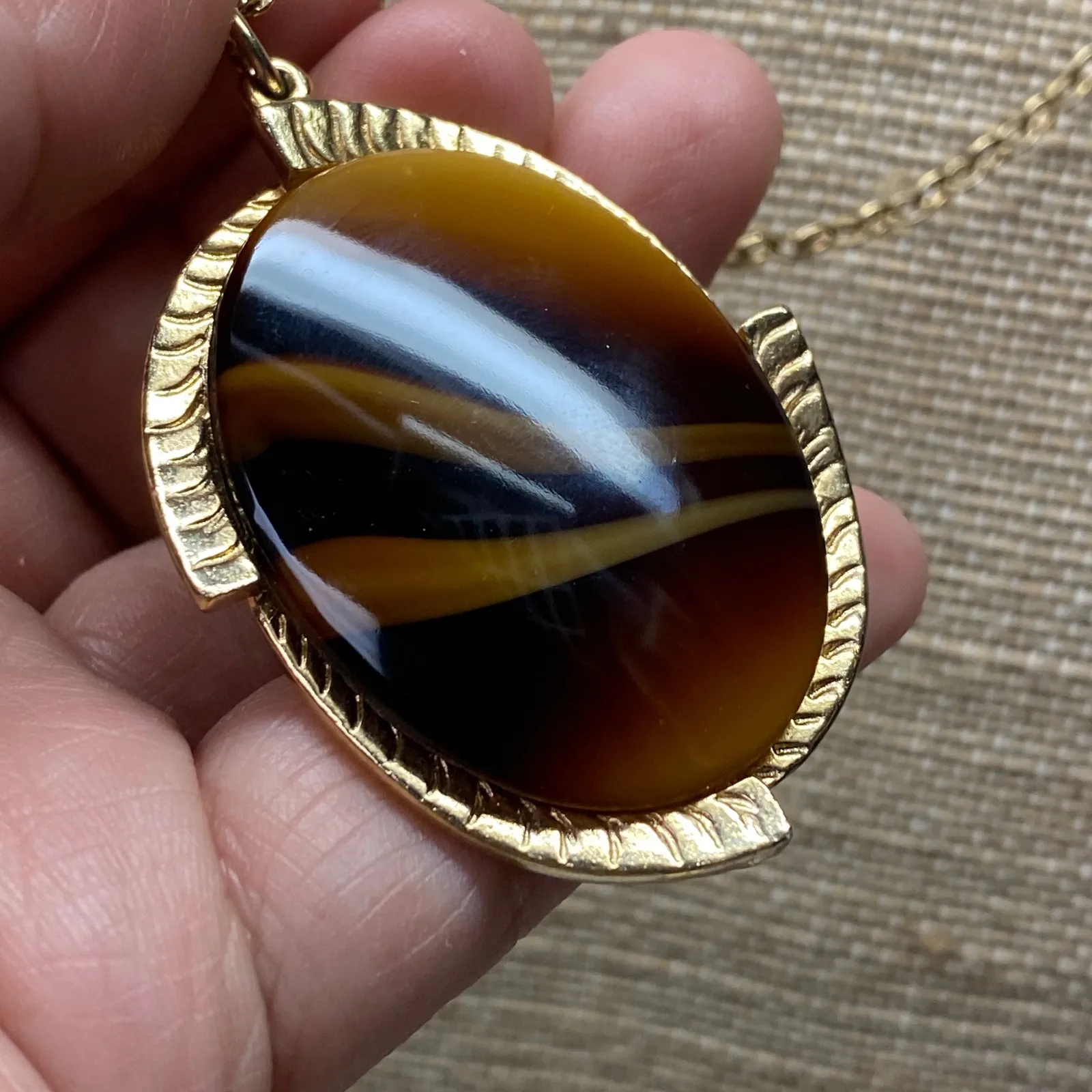 Vintage Sarah Coventry Amber Swirl Witchy Vibe Goddess Pendant Capsule Retro Tan - Image 9