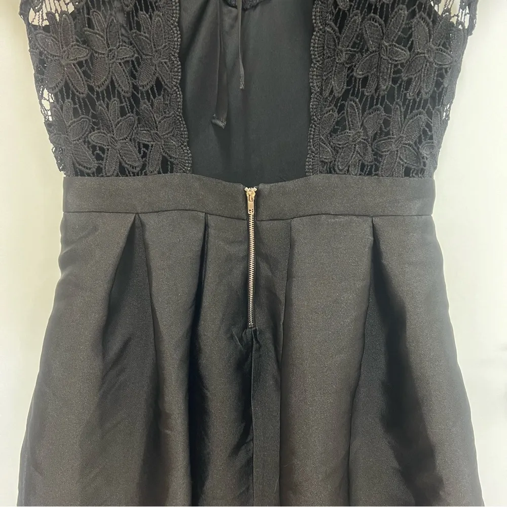 Just Me by NY & Co black fit and flare lace dress with bow closure size medium - Image 5