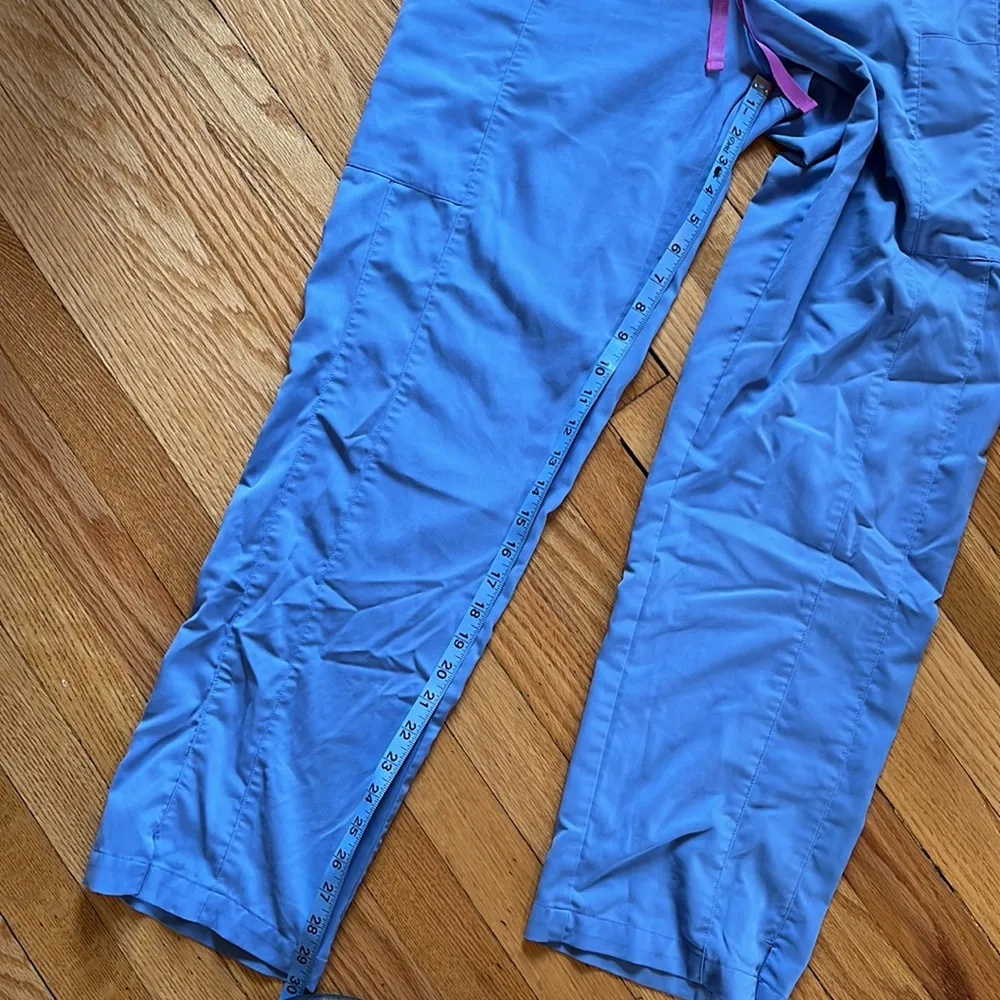 Vera Bradley Women’s Scrub Pants Size M - Image 6
