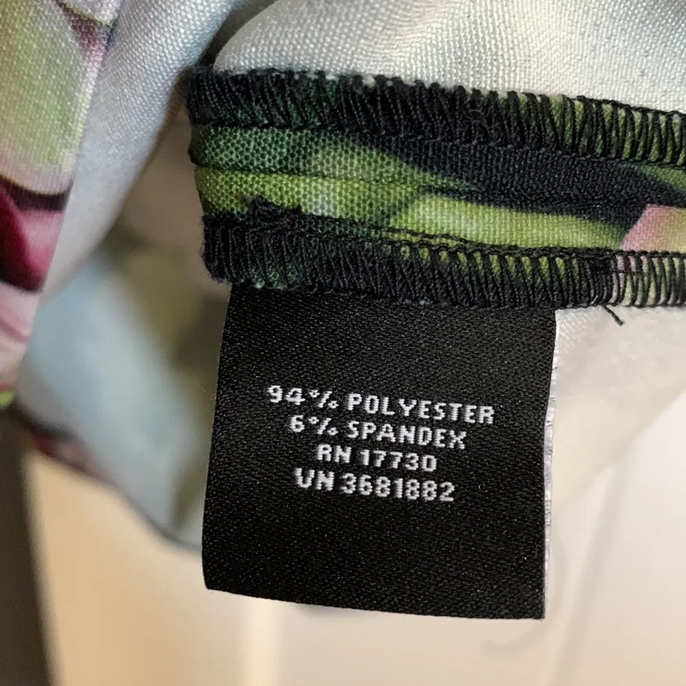 Victoria Beckham for Target black blouse with floral print size XS. - Image 4