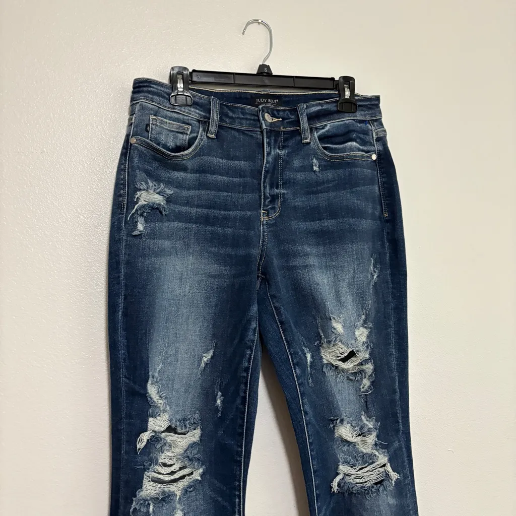 Judy Blue Mid-Rise Boyfriend Distressed Jeans Straight Leg Cuffed Denim 11/30 - Image 4