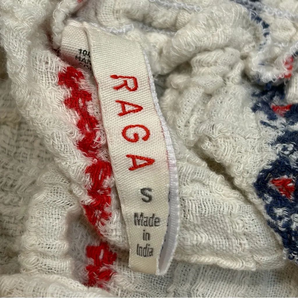 Raga Cream Gauze Amalia Embroidered Smocked Off The Shoulder Top size Small - Image 7