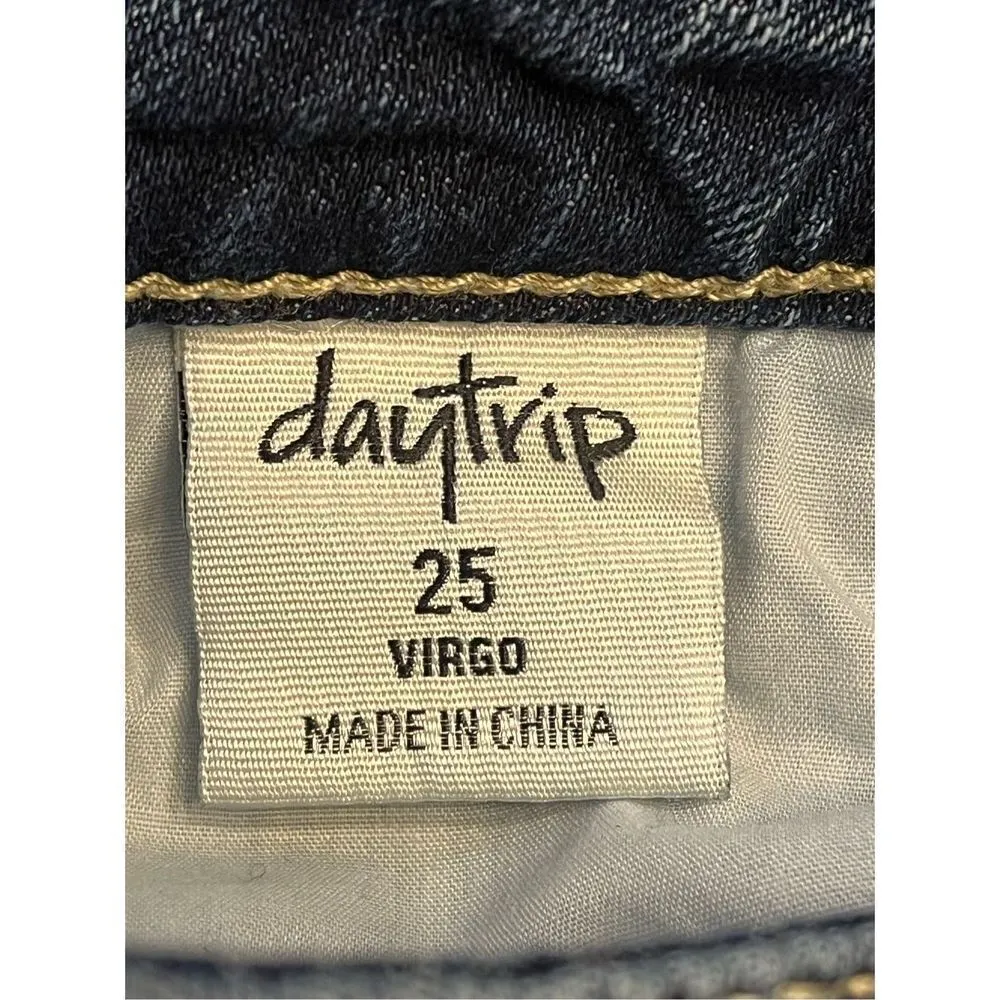 Daytrip Virgo Distressed Destroyed Dark Blue Denim Jean Shorts Size 25 (2110) - Image 4