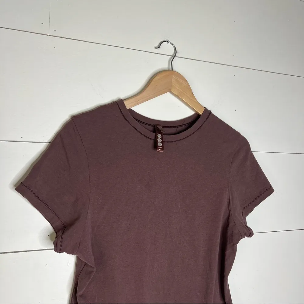 Skims Stretch Cotton Jersey T-shirt Bodysuit In Garnet - Image 6