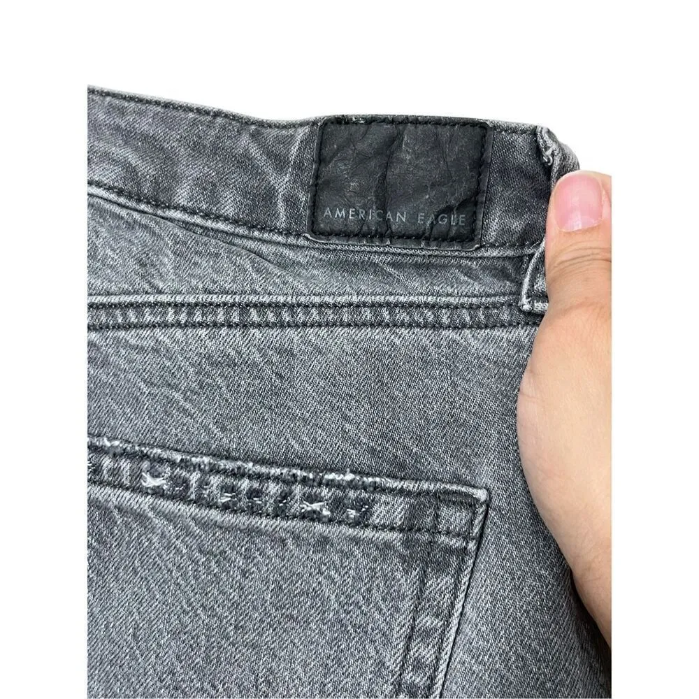 American Eagle Gray Distressed Mom Jeans Size 10 short - Image 7