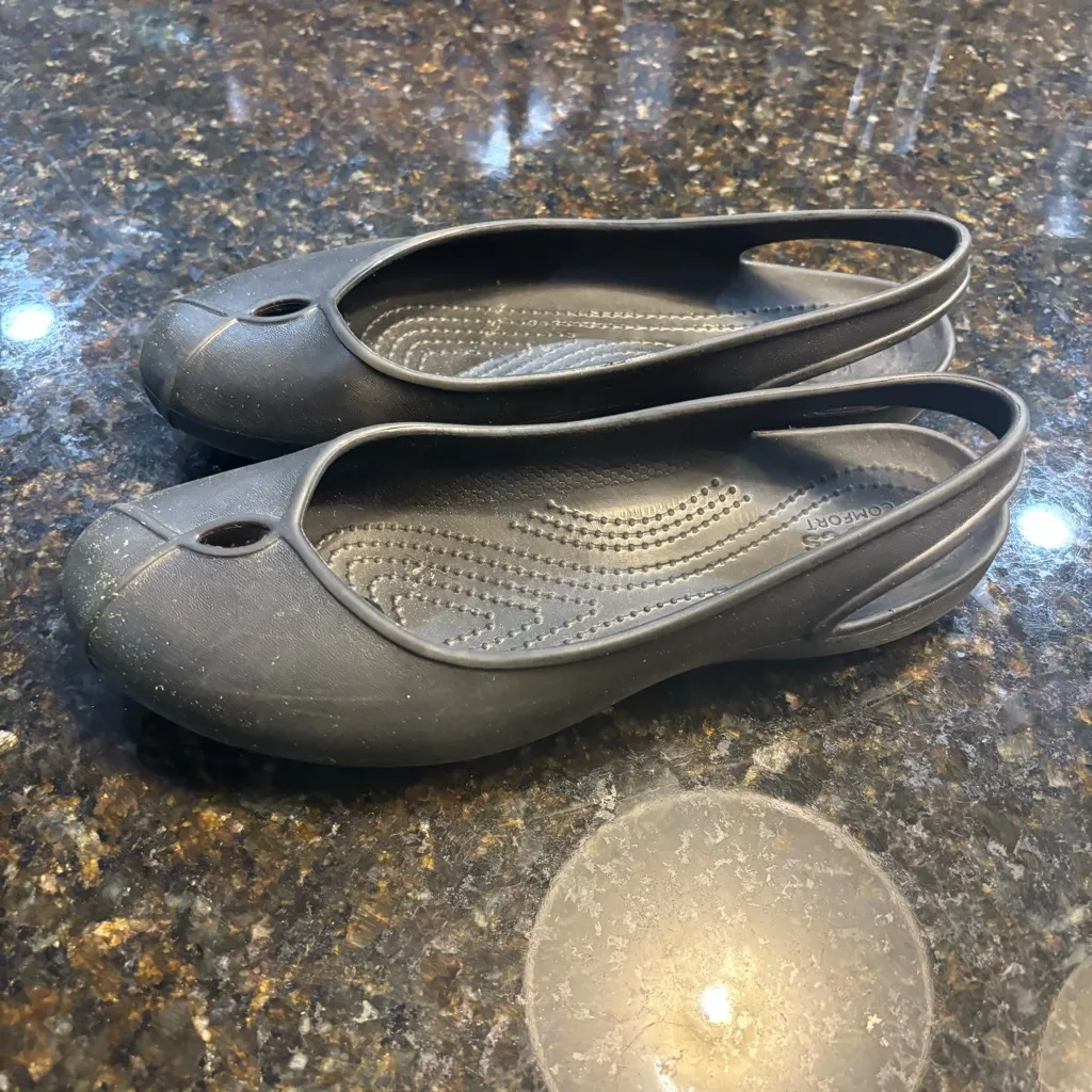 Crocs Olivia II Black Slingback Ballet Flats Womens Size 8 Comfort Slip On Shoes - Image 2