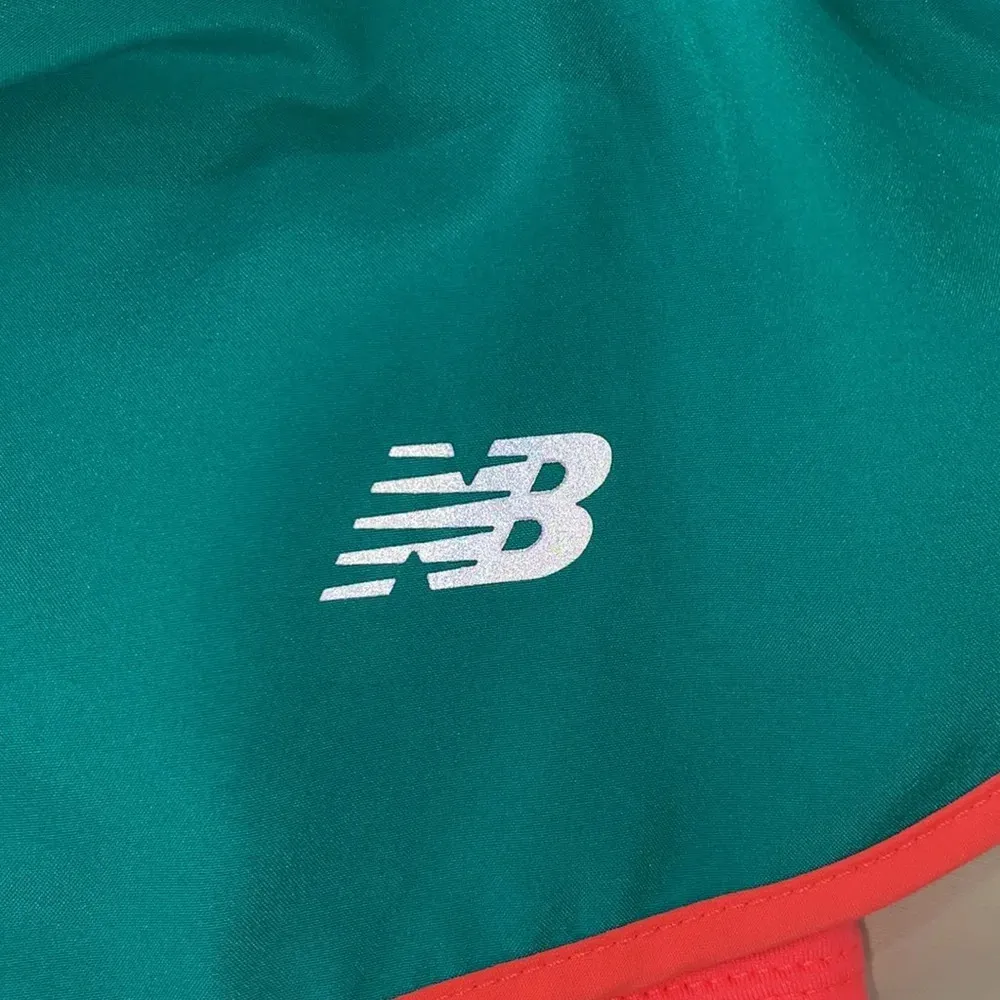 New balance green athletic shorts size small - Image 5