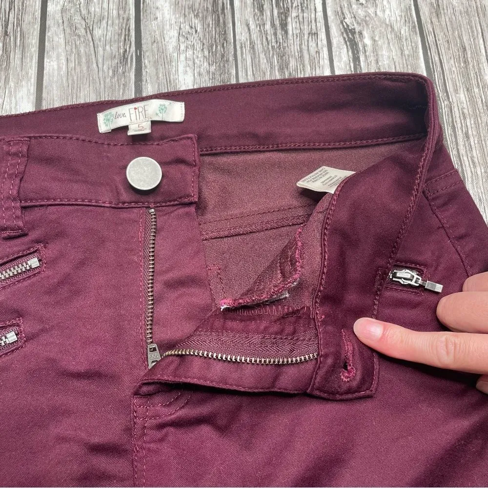 love, Fire Womens Skinny Leg Pants Chinos Burgundy Maroon 5 Mid Rise Zip Pockets - Image 6