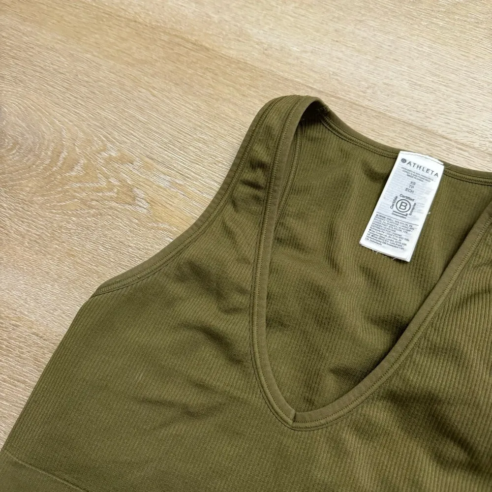 Athleta Olive Green Cropped Tank Top - Image 3