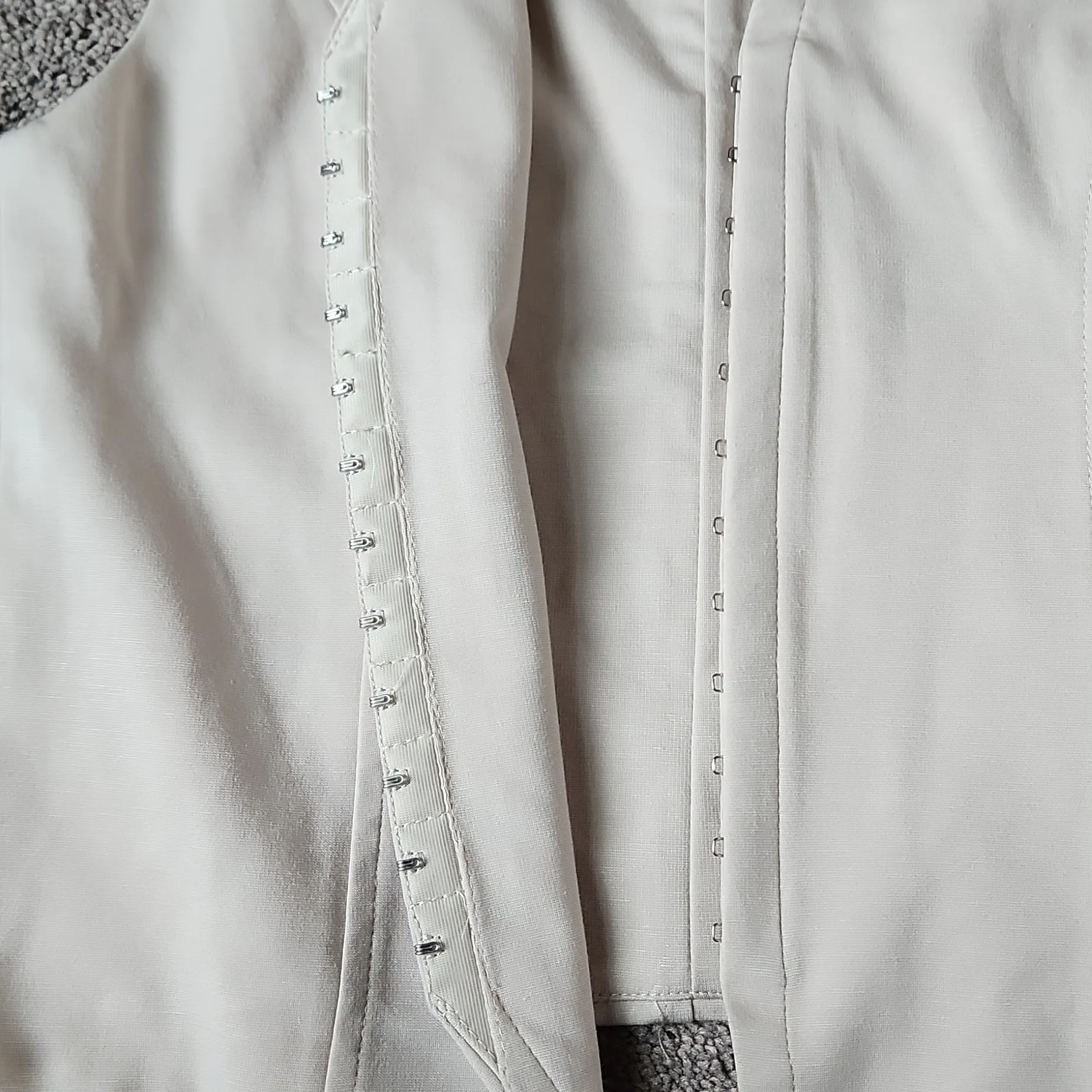 RNWY Hook & Eye Front Top SIZE S Tan - Image 3