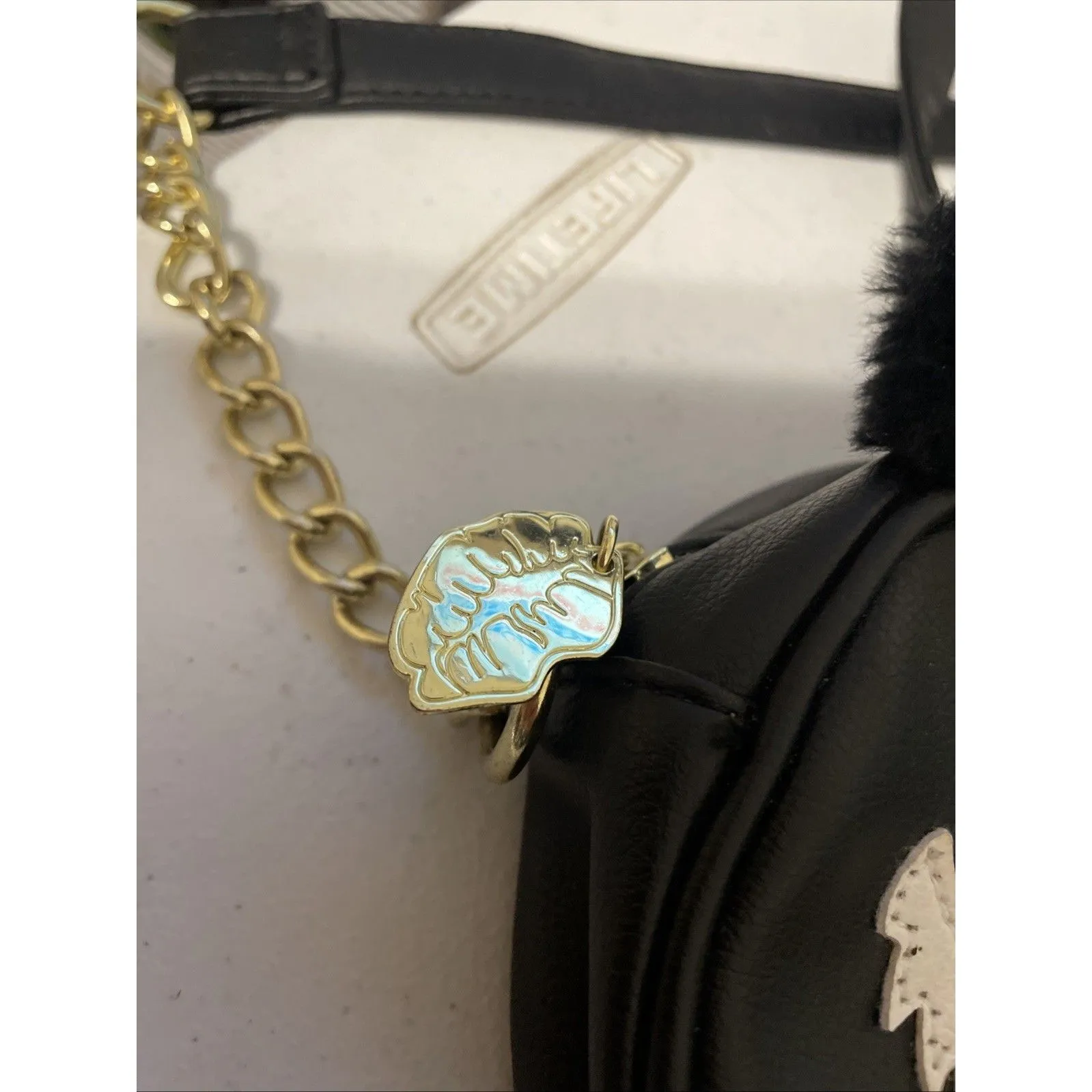 Betsey Johnson Black Shy Unicorn Crossbody, Very nice condition! - Image 3