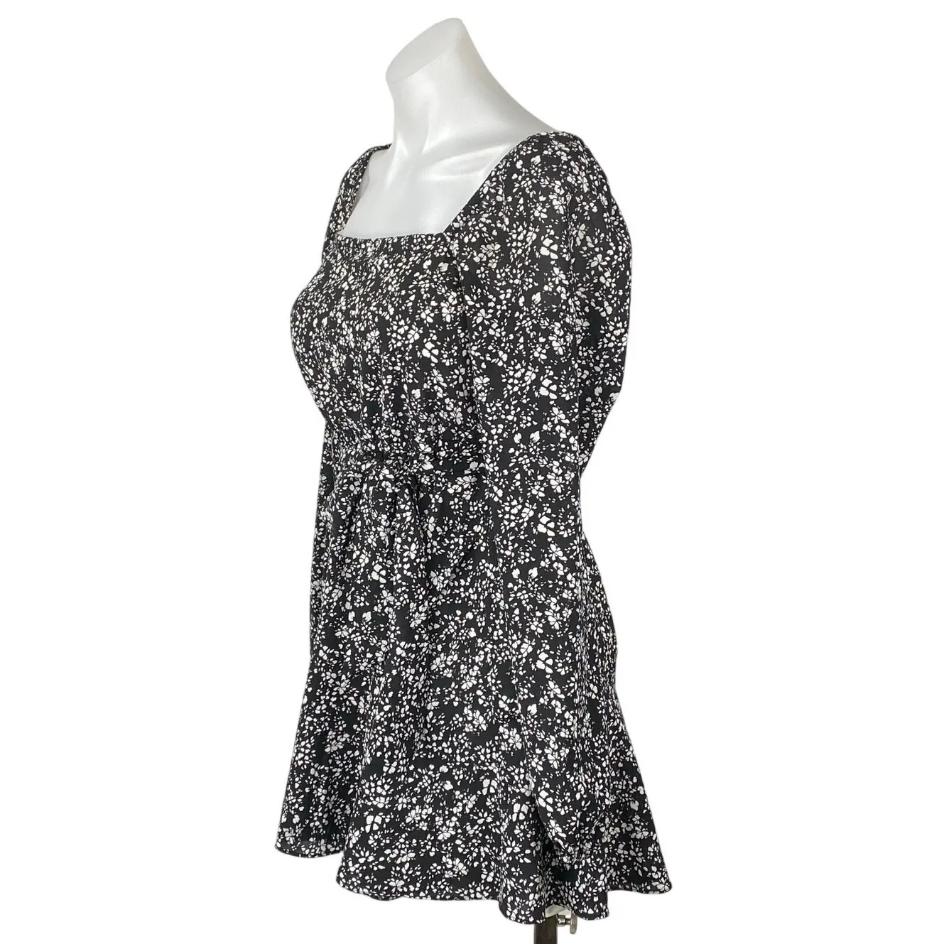 Pamela x NA-KD Reborn Black White Floral Long Puff Sleeve Fit & Flare Dress 6 - Image 3