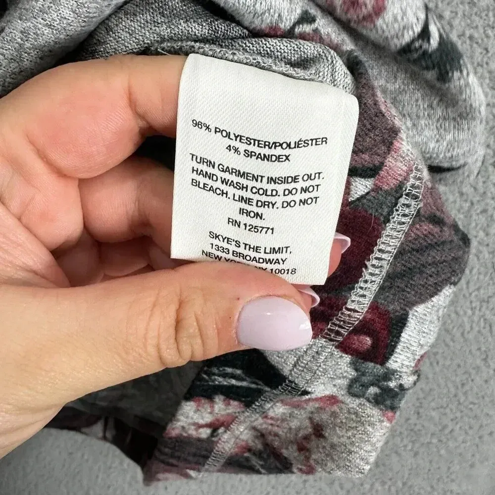 skyes the limit top womens petite large gray floral‎ funnel cowl neck feminine Size undefined - Image 5