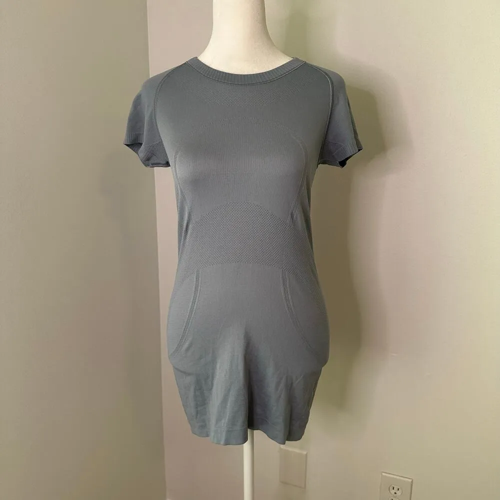 Lululemon blue Swiftly Tech short sleeve tee size 6 - Image 2