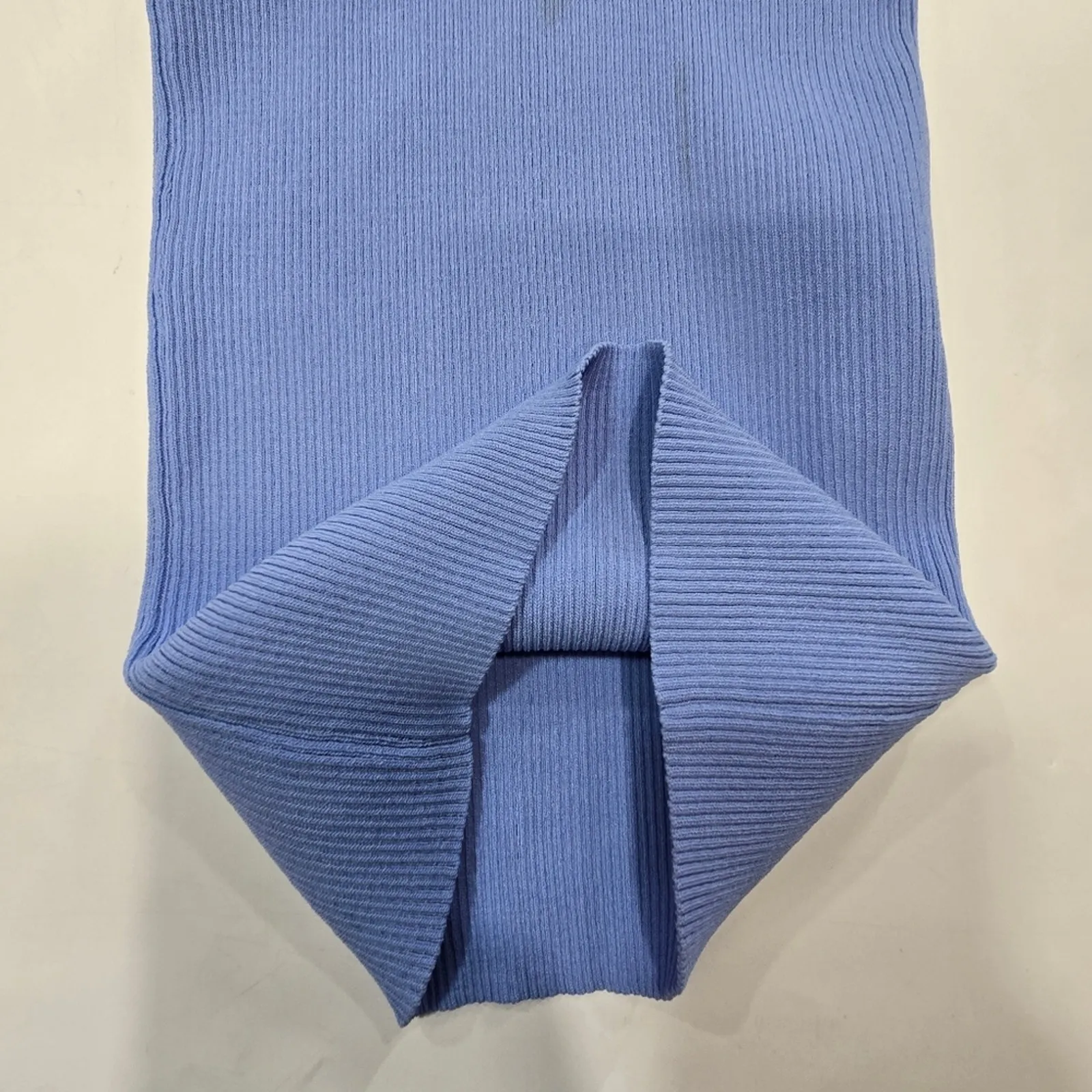 Superdown Racheal Open Back Dress in Blue Small - Image 7