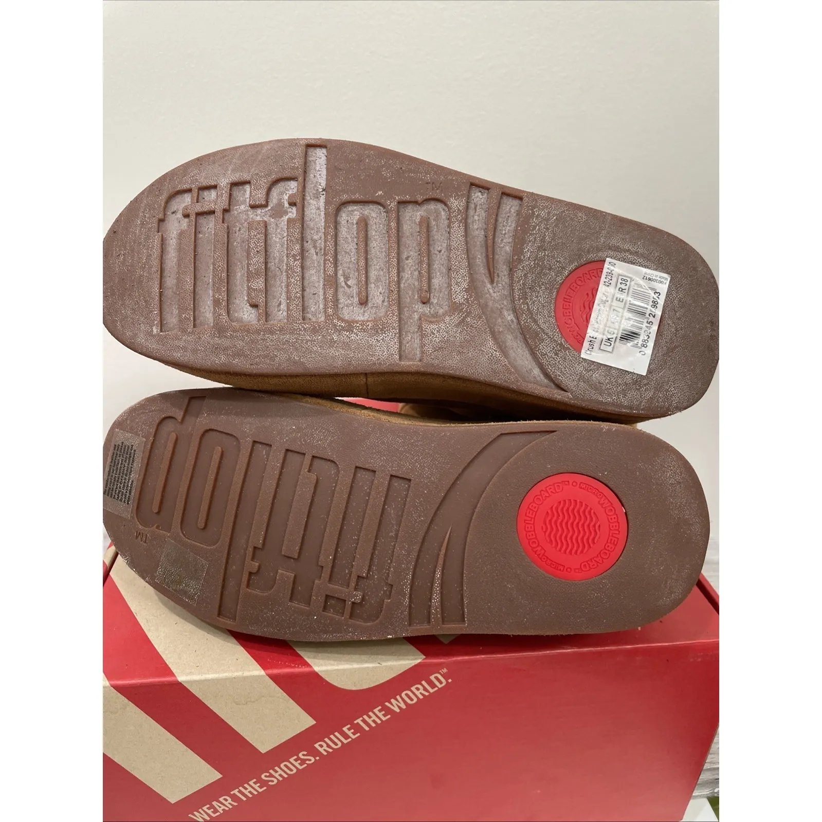Fit flop crush boot brown sugar Suede women's 7M‎ Wobble Board NIB Size 7 - Image 7