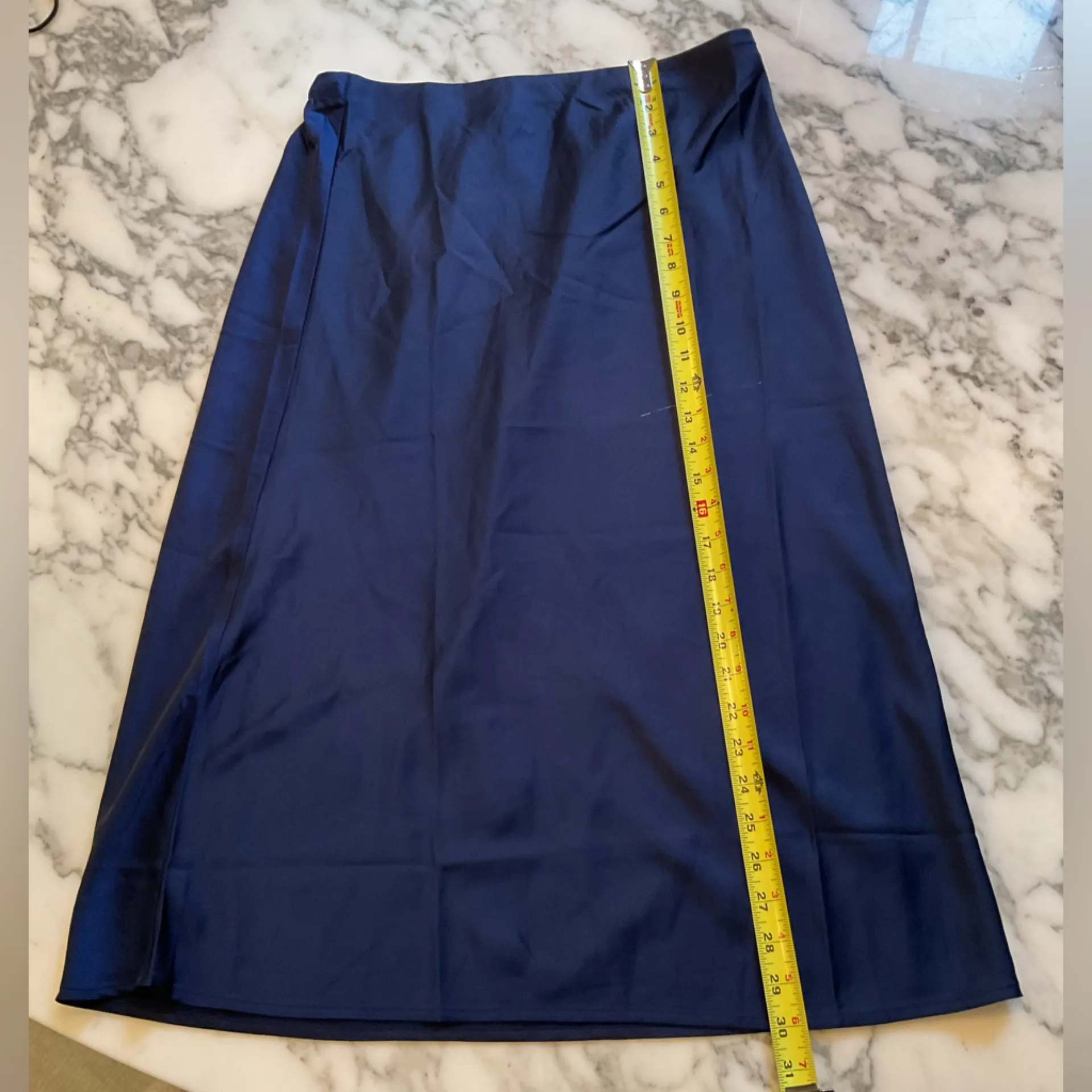 NWT J. CREW Navy Bias Slip Skirt Sz M line of stubborn tape - Image 6
