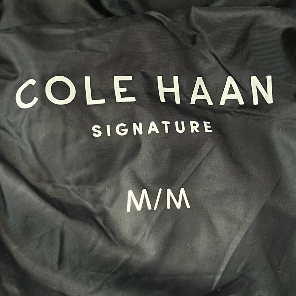 Cole Haan Lightweight Down Hooded Jacket Black Size Medium - Image 4