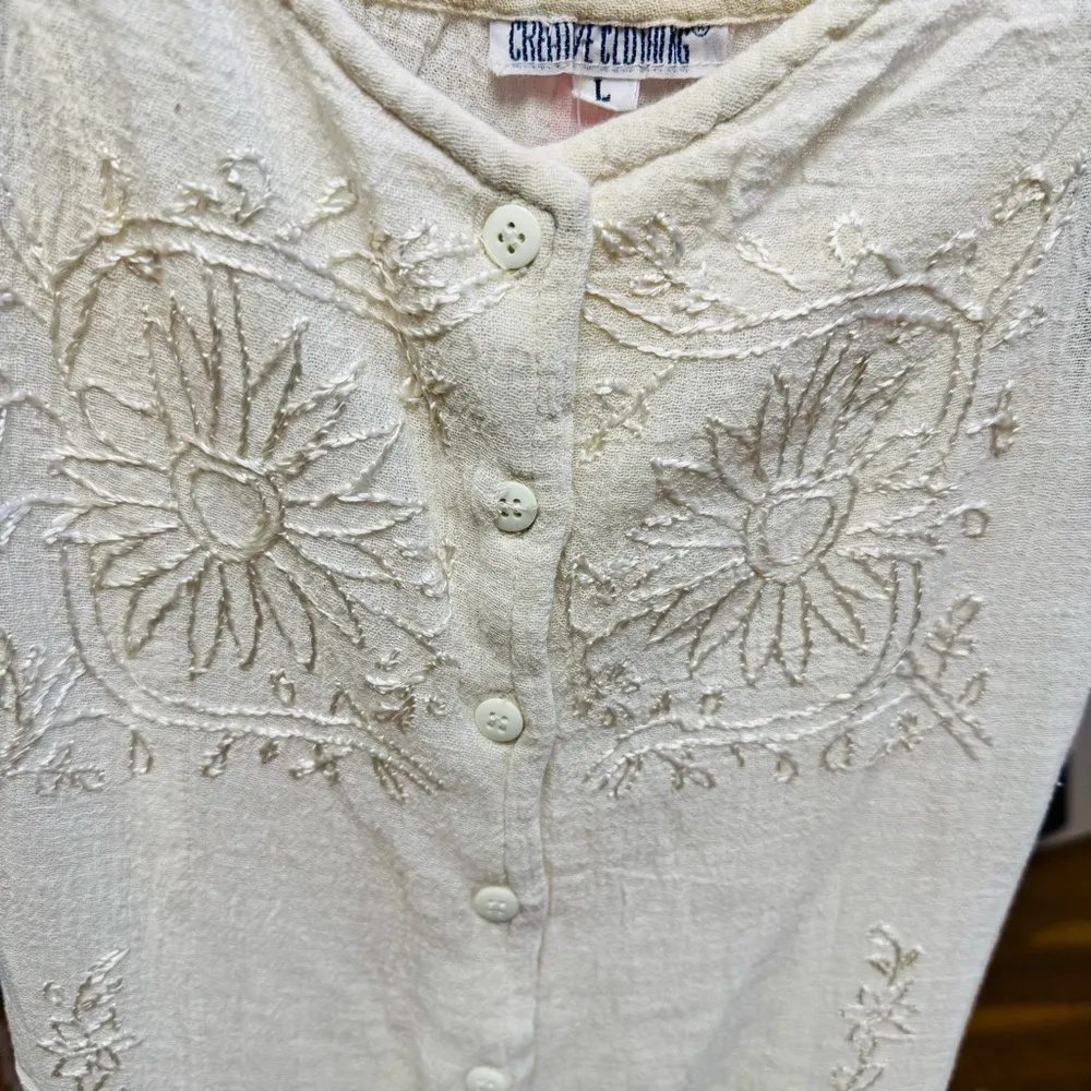 Elegant Cream Lace Maxi Dress - Image 4