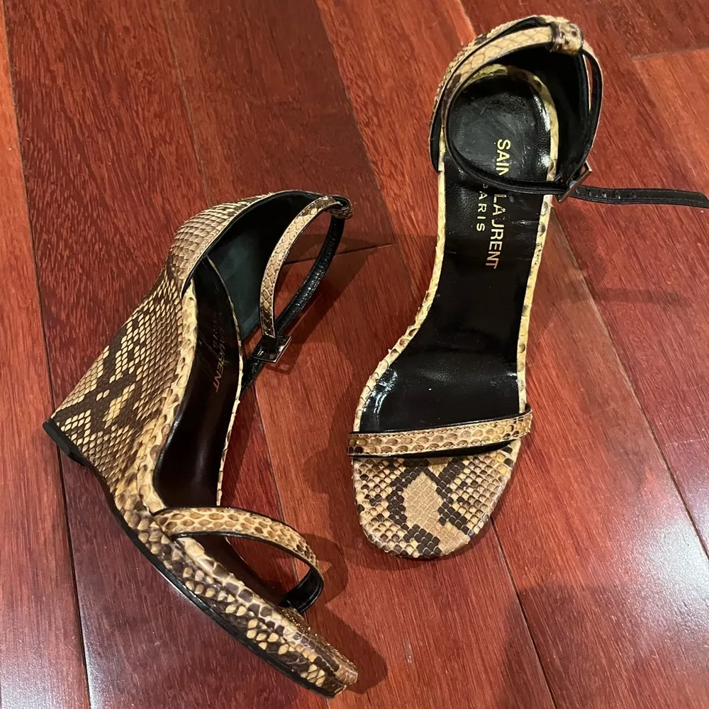 Saint Laurent | Jane Python Wedge Sandals 105 mm Tan Brown Size 35 - Image 2