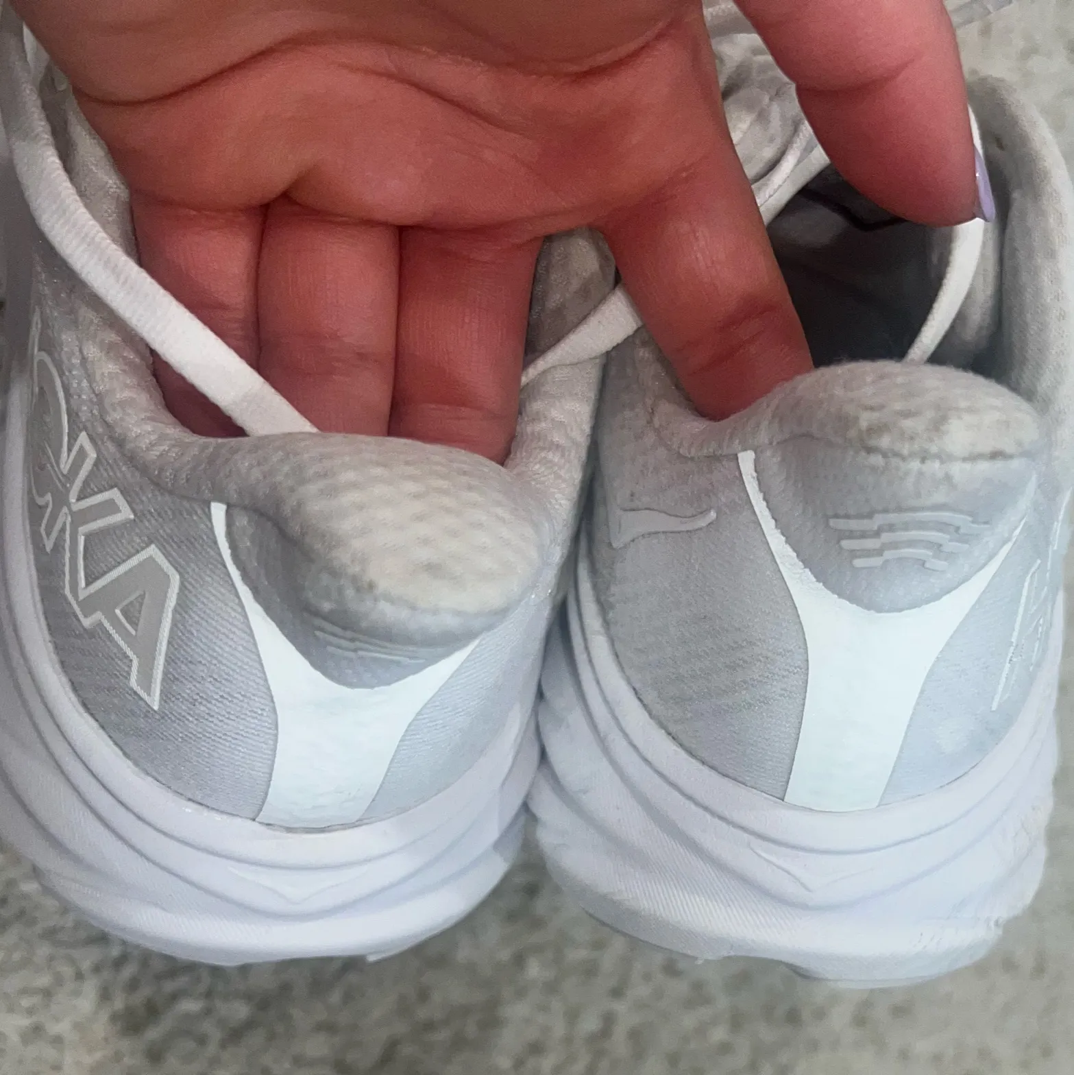 Hoka one one Clifton 9 white womens sneakers 8.5 - Image 9