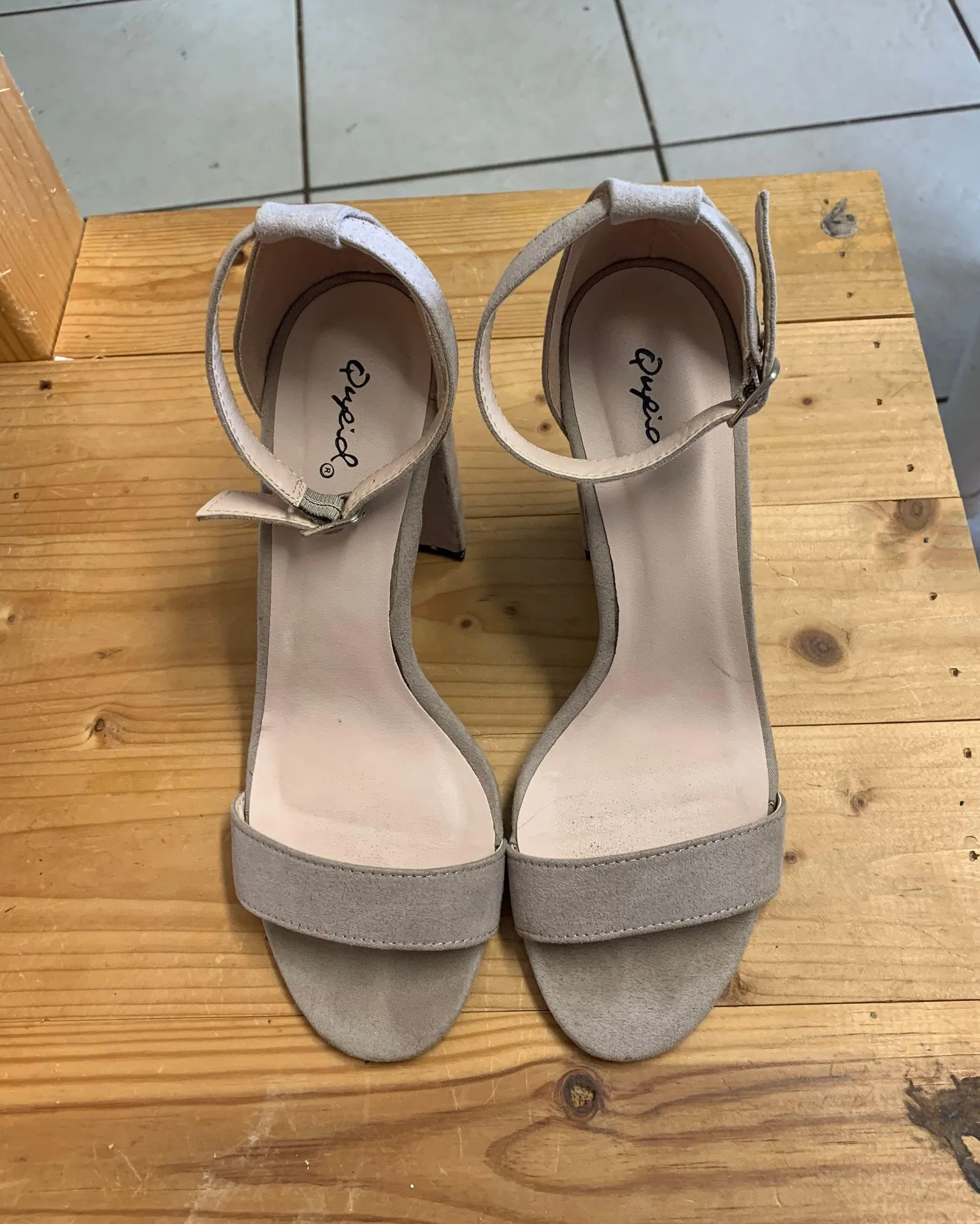 Qupid Size 8  Cashmere Heels - Image 2