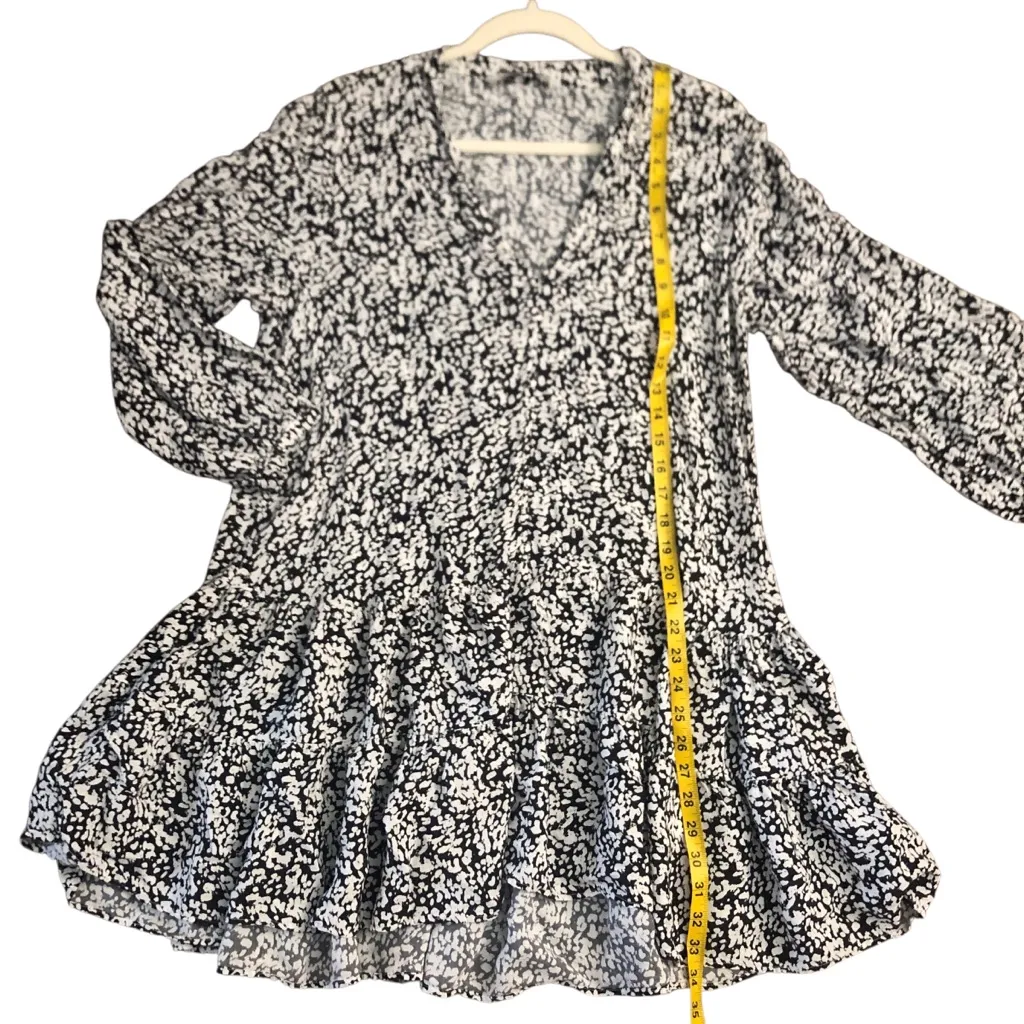 Zara Claris Back & White V-Neck Long Sleeve Ruffle Hem Women’s Mini Dress Size M - Image 9